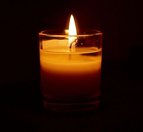 Yahrzeit memorial candle