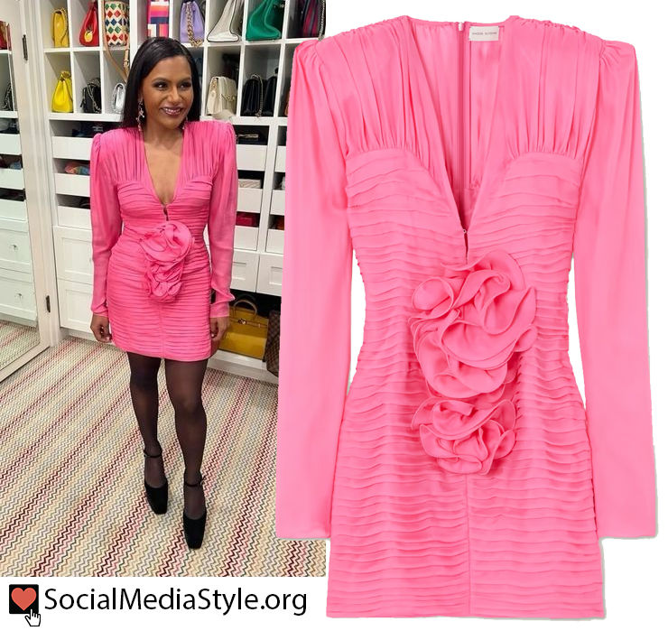 Mindy Kaling's pink ruffled and ruched dress
