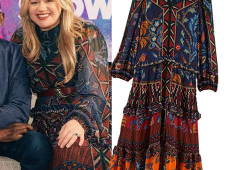Kelly Clarkson's embroidered maxi dress from The Kelly Clarkson Show