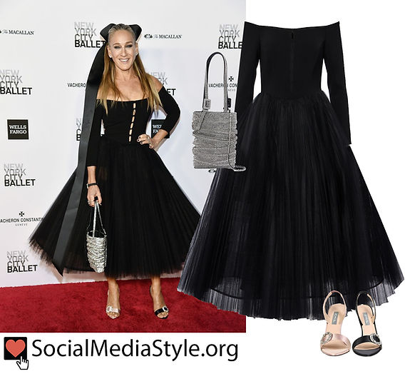 Sarah Jessica Parker's black tulle dress, rhinestone bag, and mismatched sandals Sarah Jessica Parker's black tulle dress, rhinestone bag, and mismatched sandals