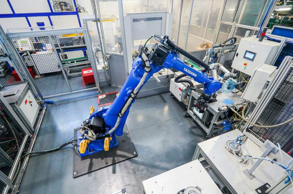 Assemblaggio_dip.metallo.jfif