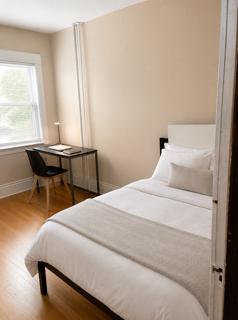 222 Main bedroom.png