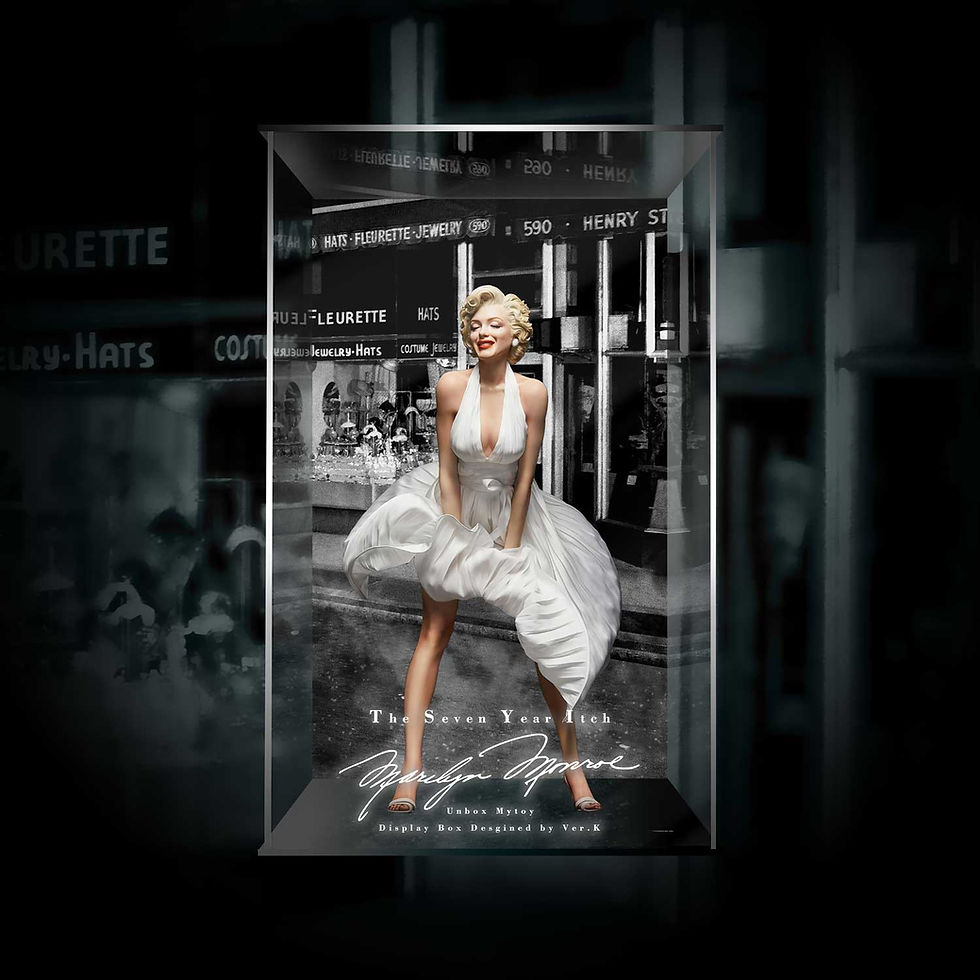 Thumbnail: Marilyn Monroe Statue Display Case