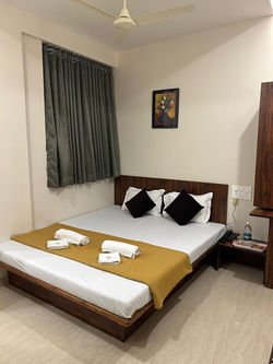 Hotel Darshan Grand 2 Pax Room
