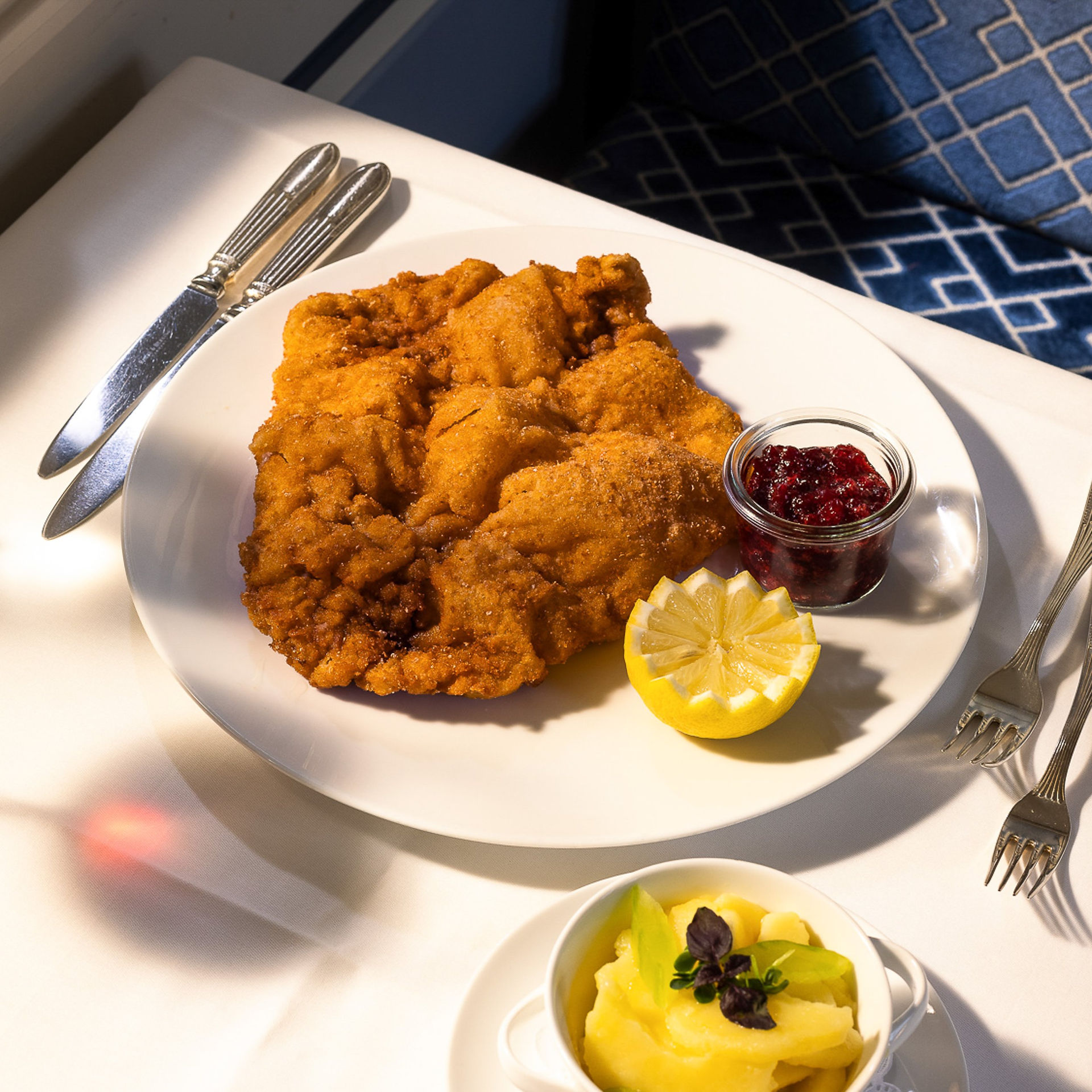 Donde comer comida tipica suiza en Zurich, Zunfthaus zur Waag restaurant