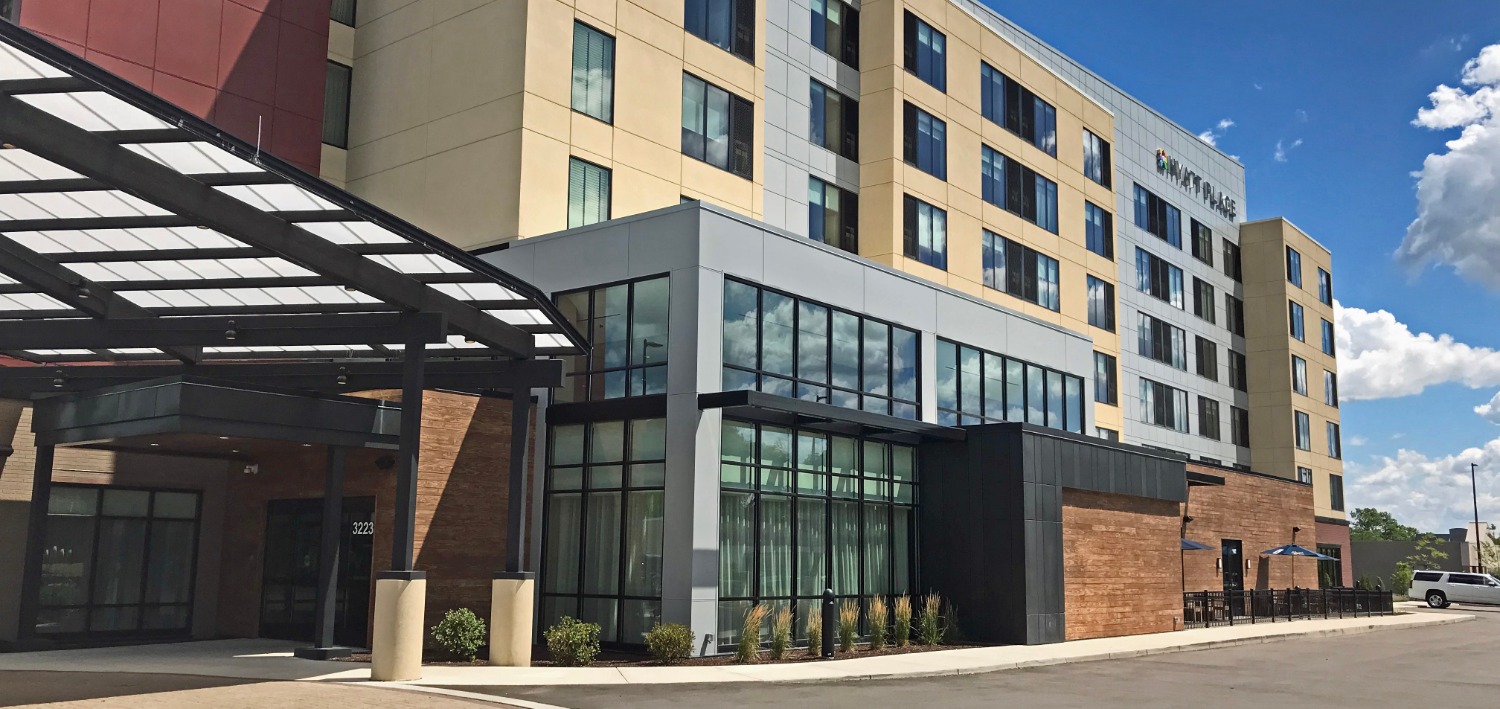 B&B Glass Company Glazing Contractor Rochester Hills Cusom Glass