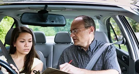 Become A Driving Instructor In London Ki Driving Adi Trainer