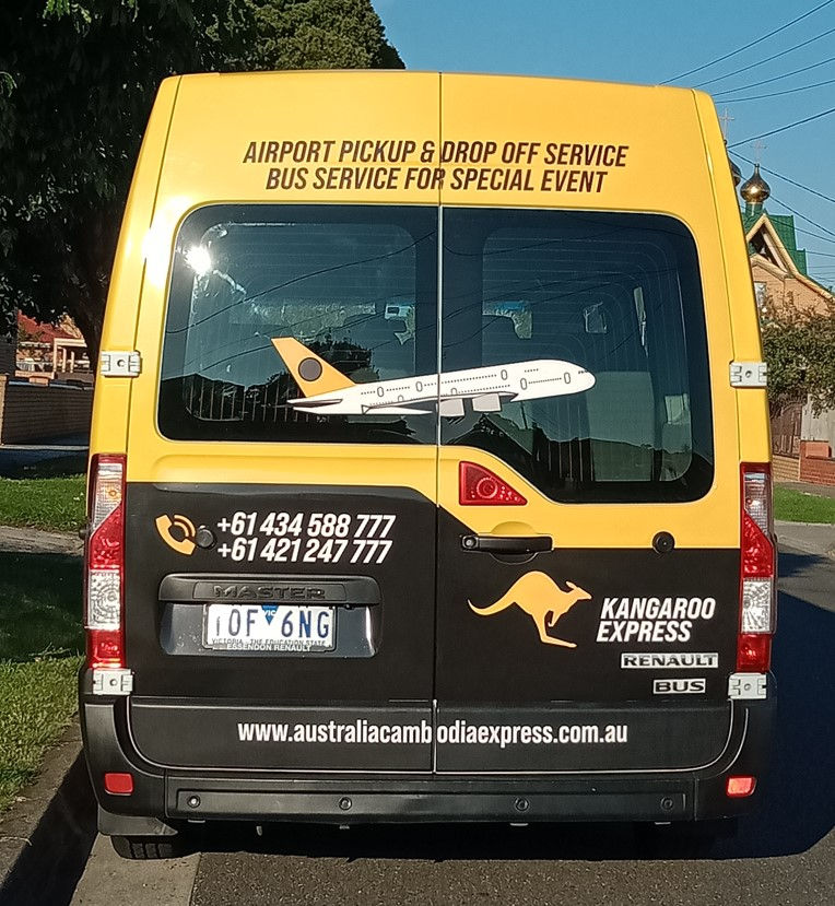 Thumbnail: Renault-Master-Van-sign