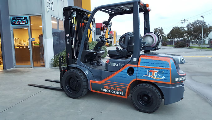 Forklift-sign-Decals