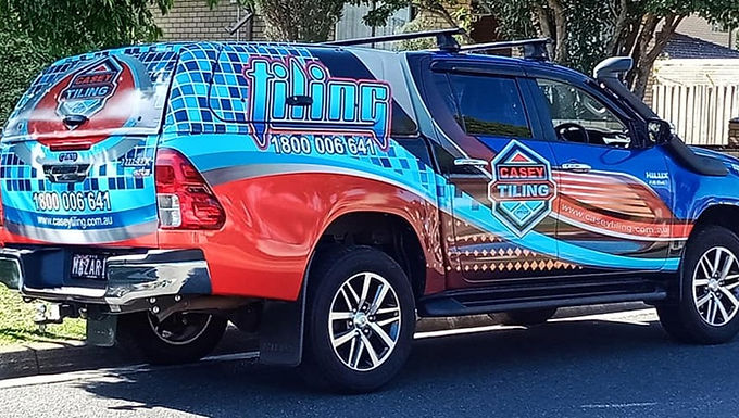 Toyota-Hilux-SR5-Casey-Tiling-Sign