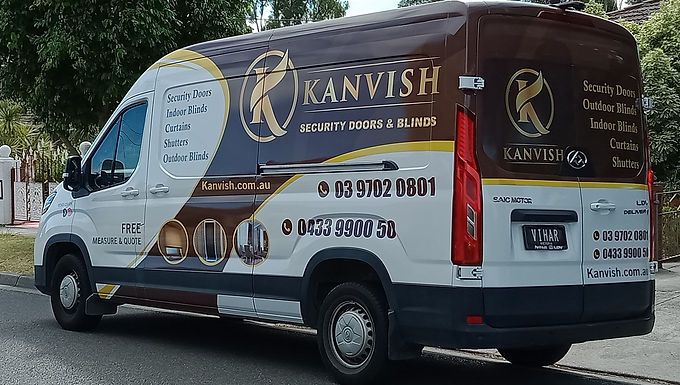 LDV-Delivery9-Van-partial-wrap-sign