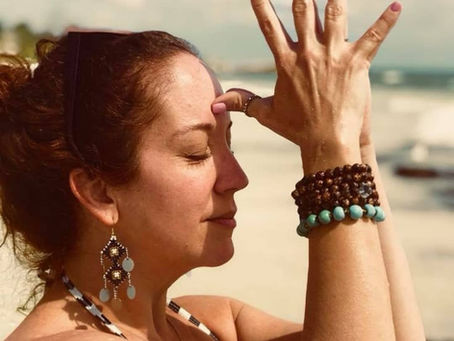 Meet Jenny @movement_therapy_jen
sharing her #yogasavedmylife story with us. These are her words 💚