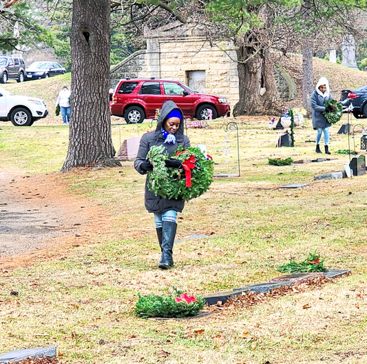 WREATHS ACROSS AMERICA Rockford Zetas