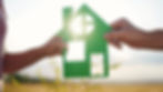 Photo d'une maison verte en papier