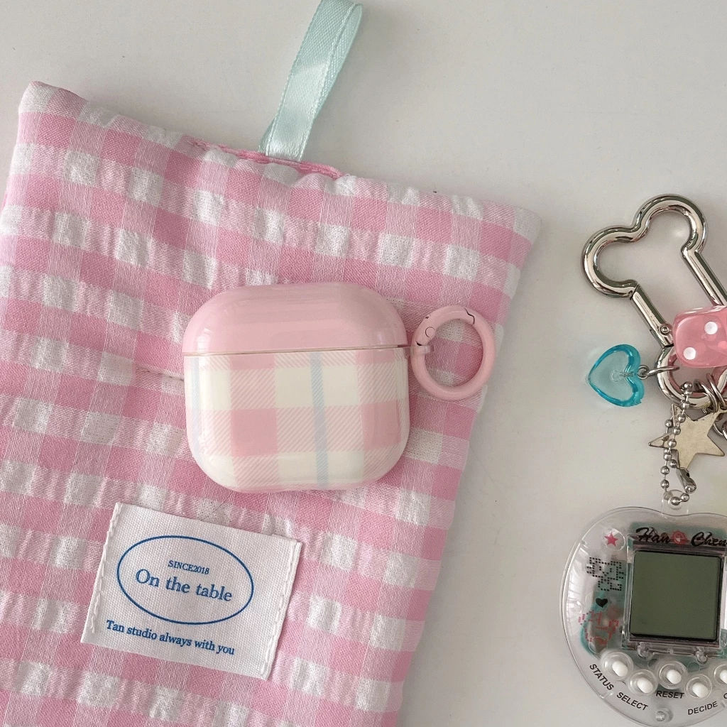Plaid AirPods case