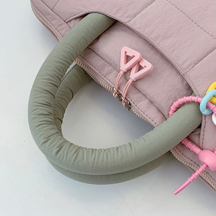 Thumbnail: Quilt iPad/ laptop pouch