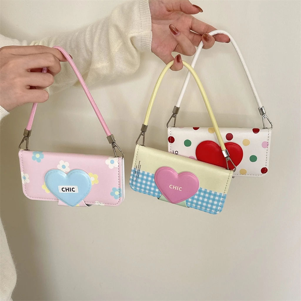 Heart purse case