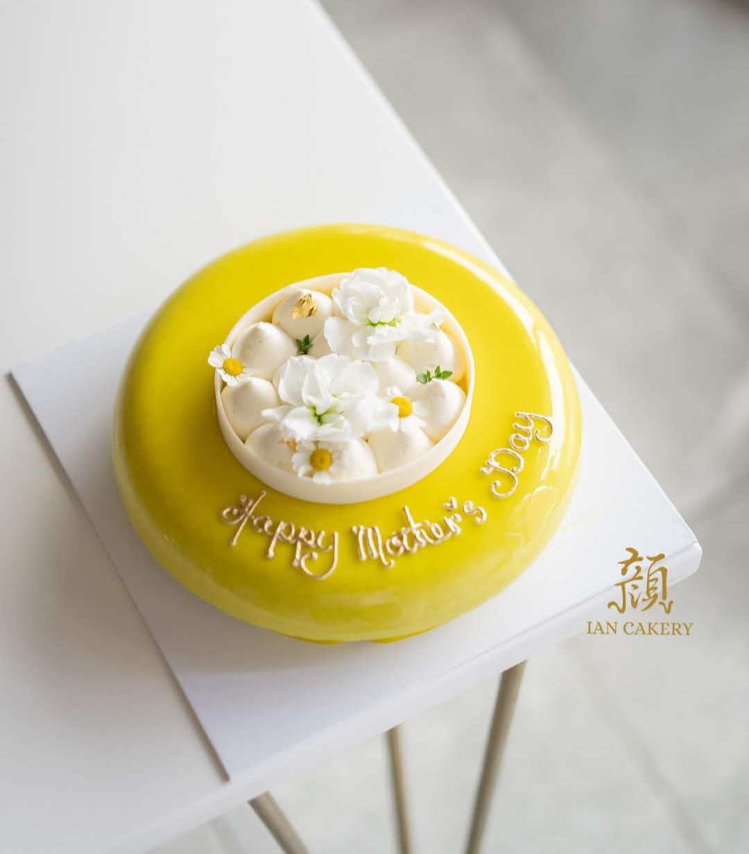 Mother's Day Special - White Peach Oolong Cake