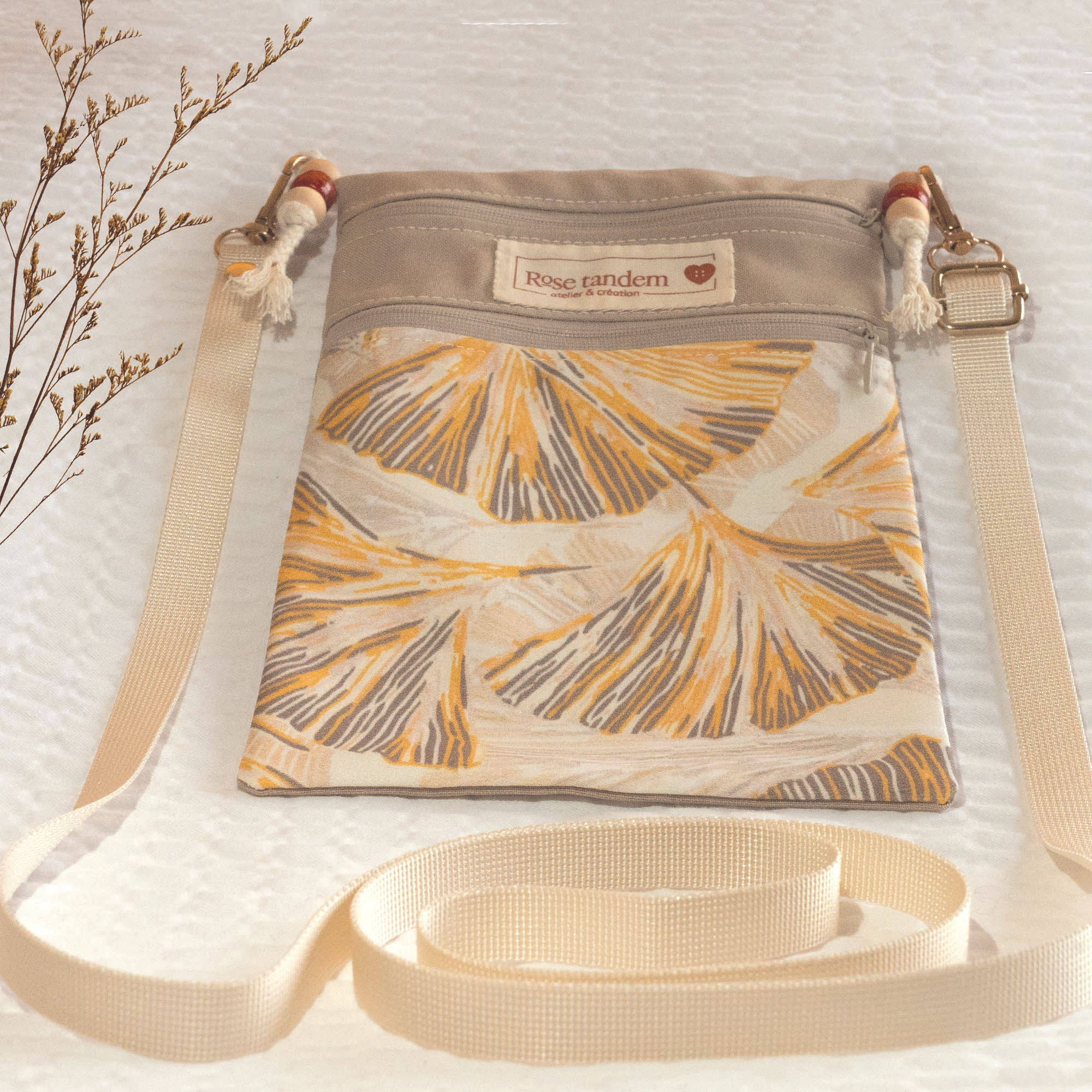 Small Travel Bag - Golden ginkgo