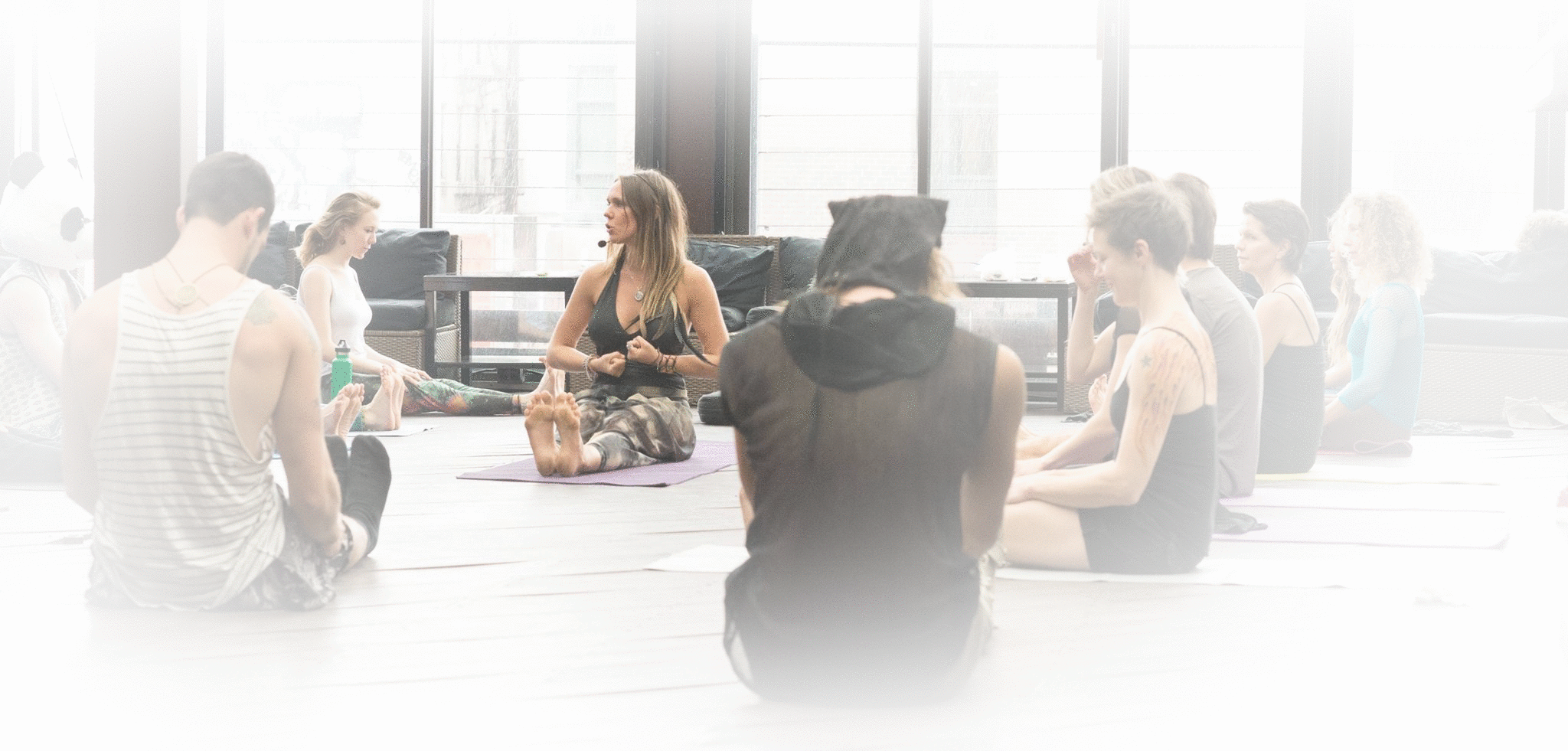image-katia-slottke-yoga-class.gif