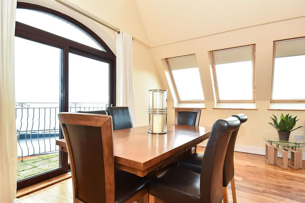 Thumbnail: Dining room