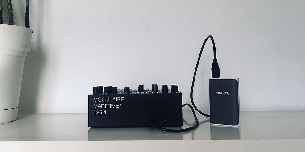 Thumbnail: Conteneur 085. USB/DC Powered case