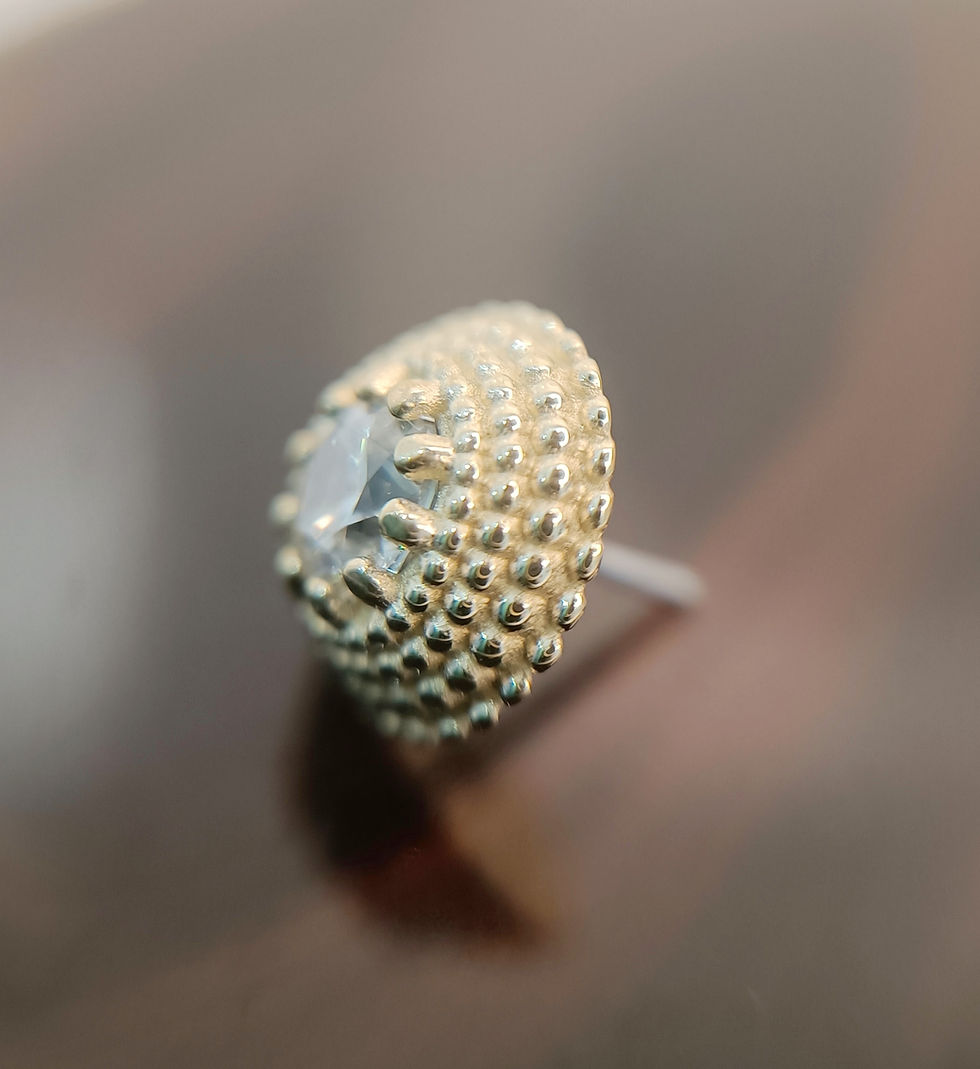 Thumbnail: Anatometal - Gemmed Hera - 18k Gold