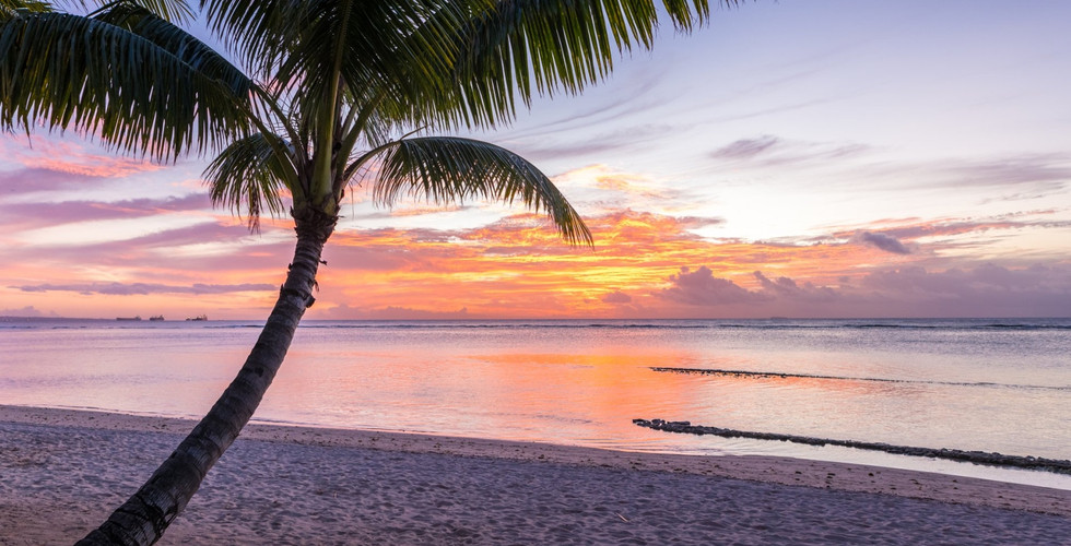 Victoria Beachcomber Resort & Spa - beach sunset