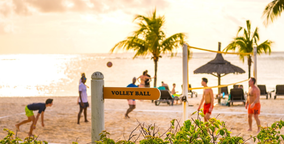 Victoria Beachcomber Resort & Spa - beach volleyball
