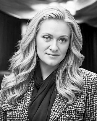 Khan_Kathleen bWheic_edited.jpg