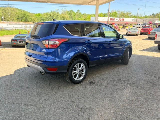 Thumbnail: 2017 Ford Escape SE Awd