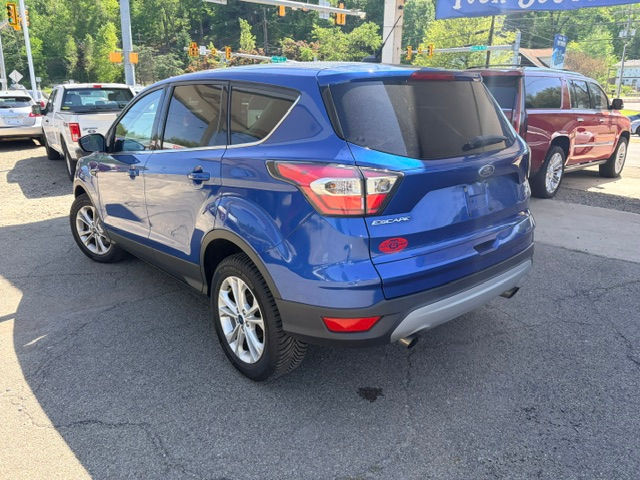 Thumbnail: 2017 Ford Escape SE Awd