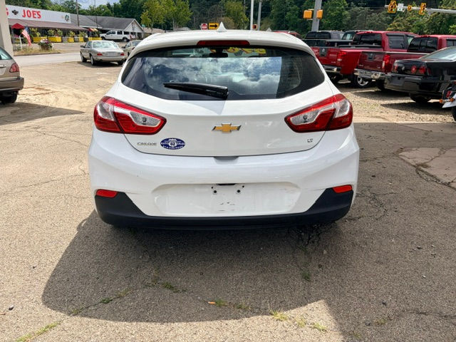 Thumbnail: 2017 Chevy Cruze