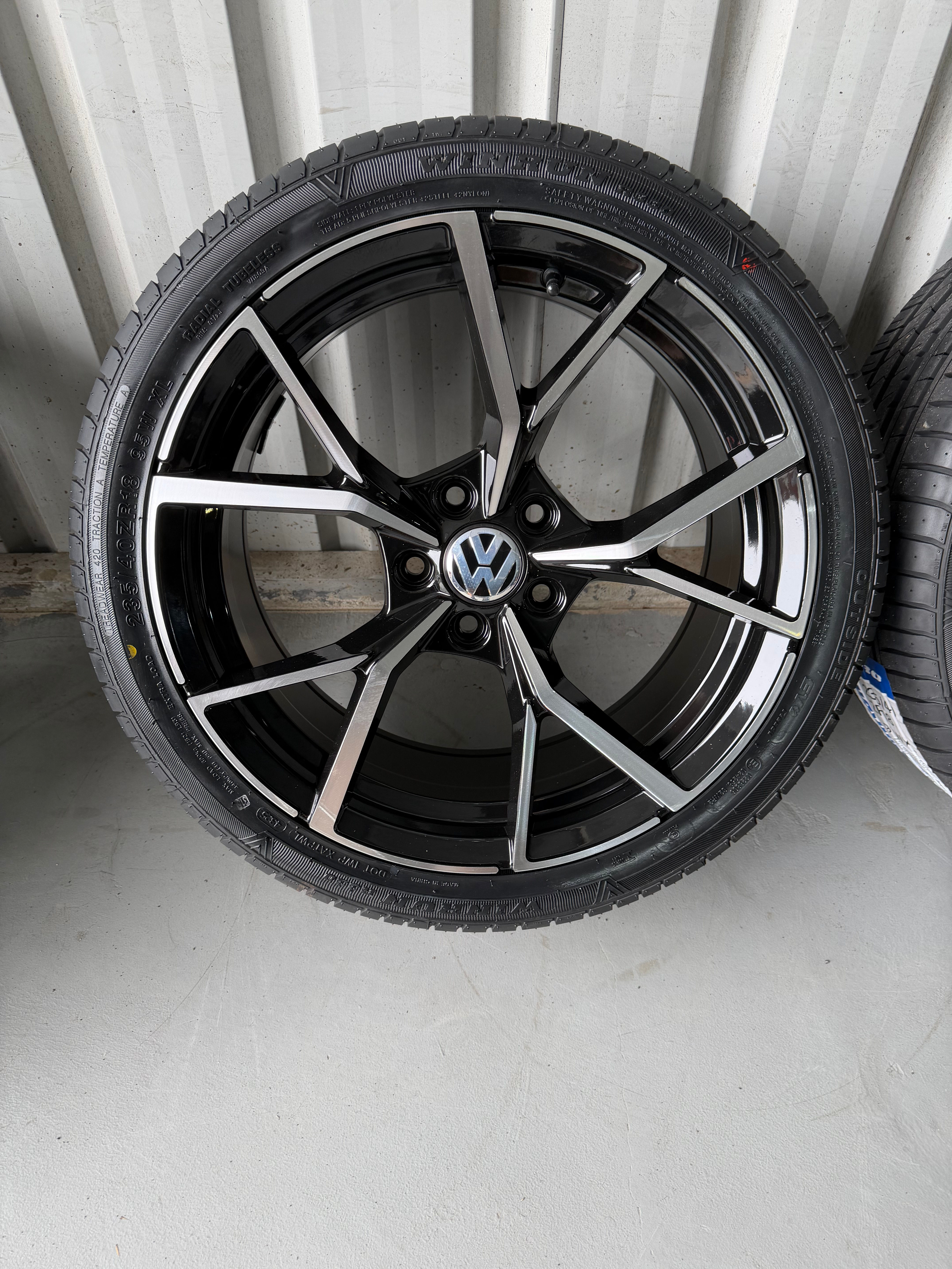 Brand New Volkswagen/Skoda 18 Inch Alloy Wheels Black Machine Face