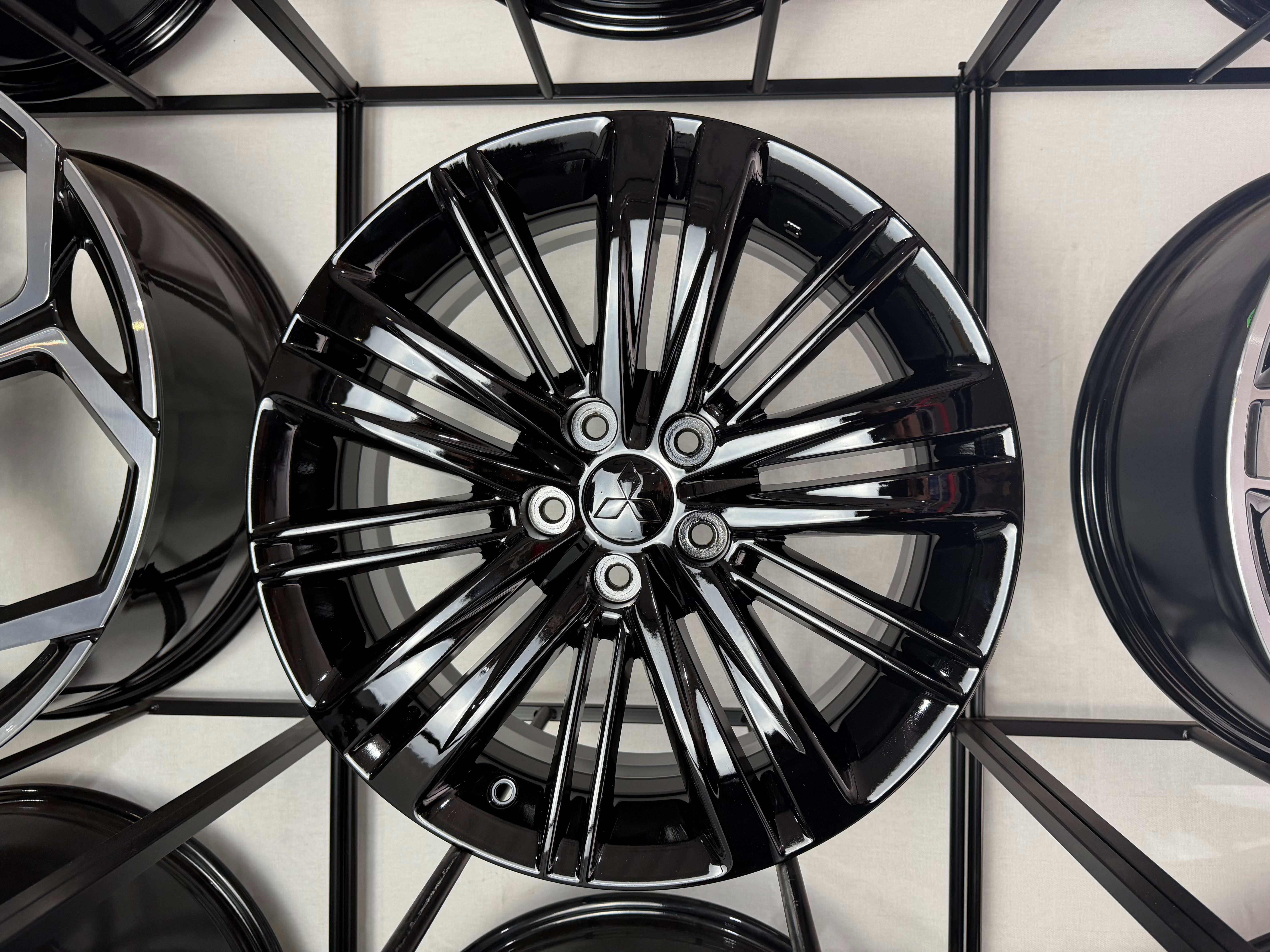 Brand New 18 Inch Mitsubishi outlander wheels