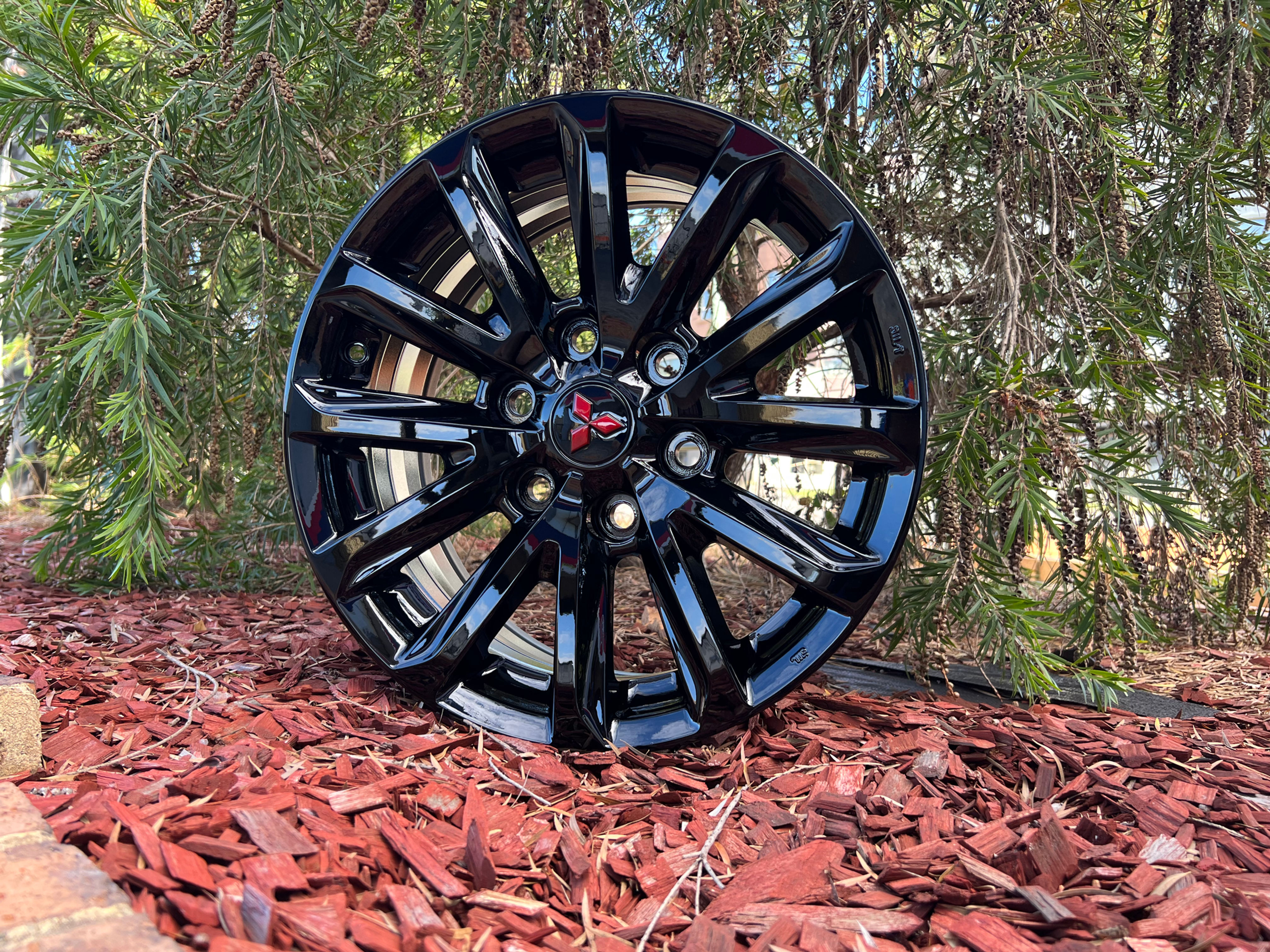 Brand New Mitsubishi 17 Inch wheels in Gloss