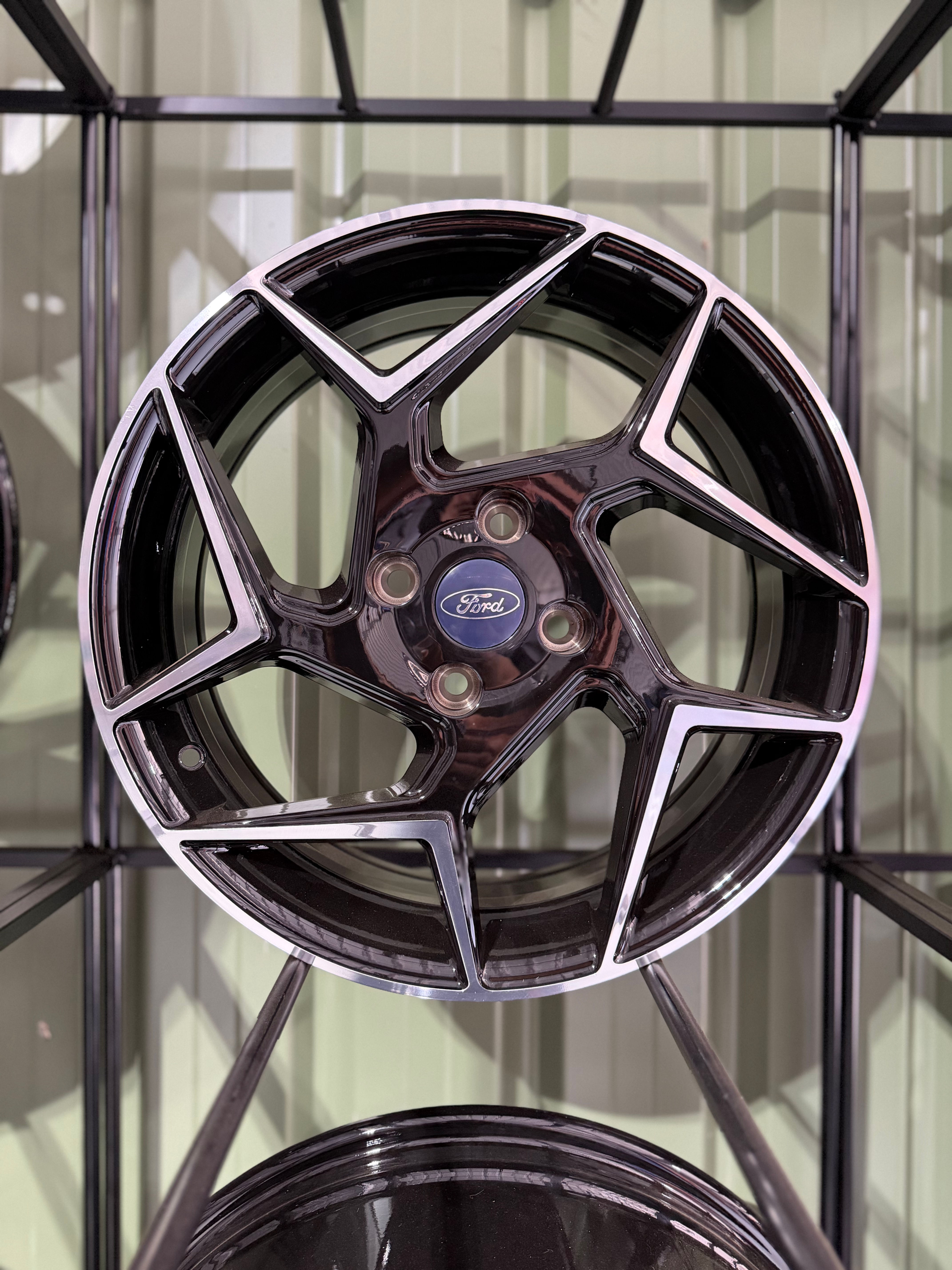 Brand New Ford Fiesta 17 Inch Aftermarket Alloy Wheels