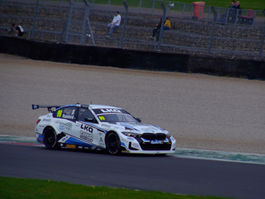 BTCC: Rainford snatches pole at Knockhill