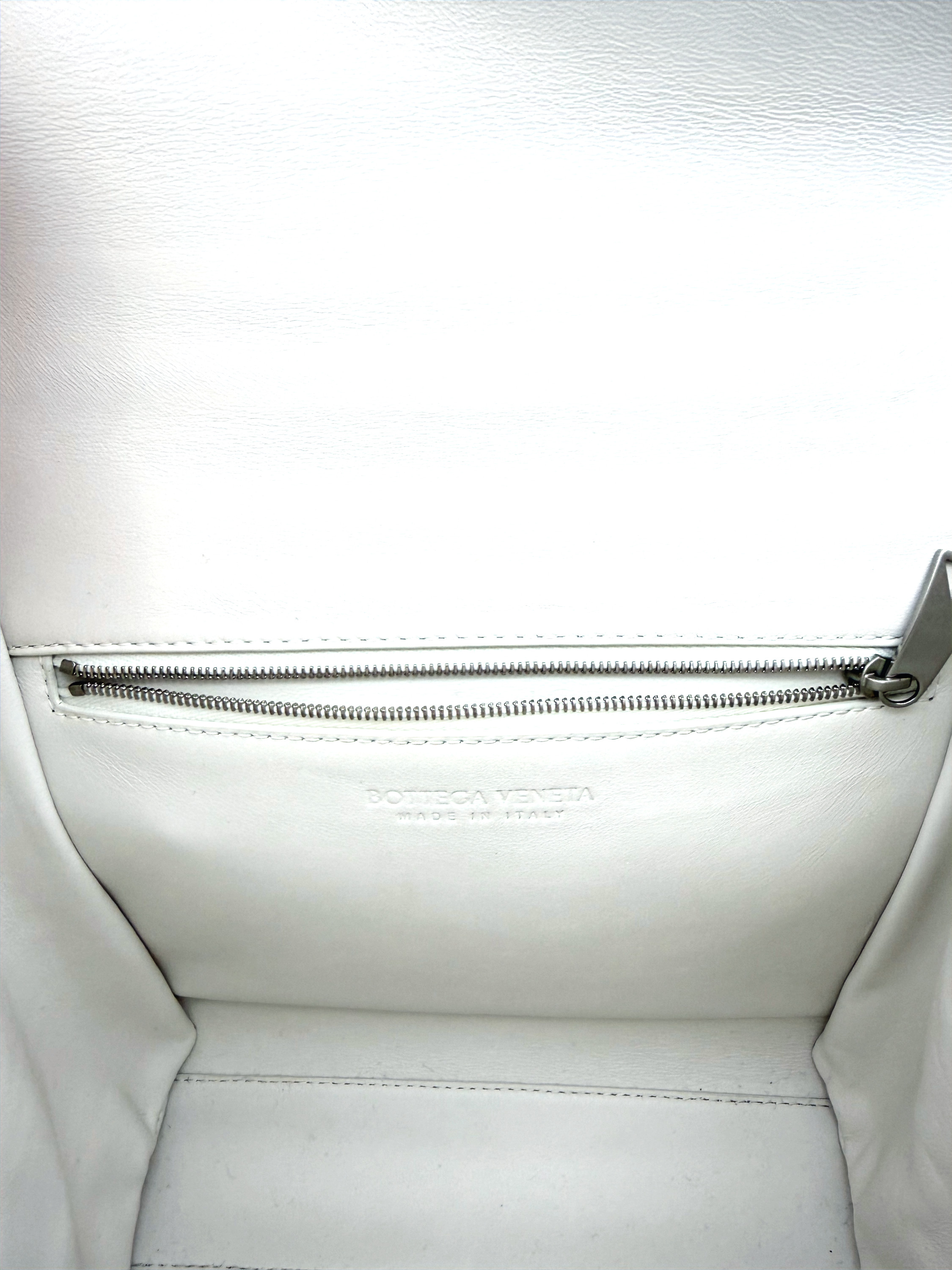 Bottega Veneta Box Calfsakin Nappa Clip Chalk Bag image 4