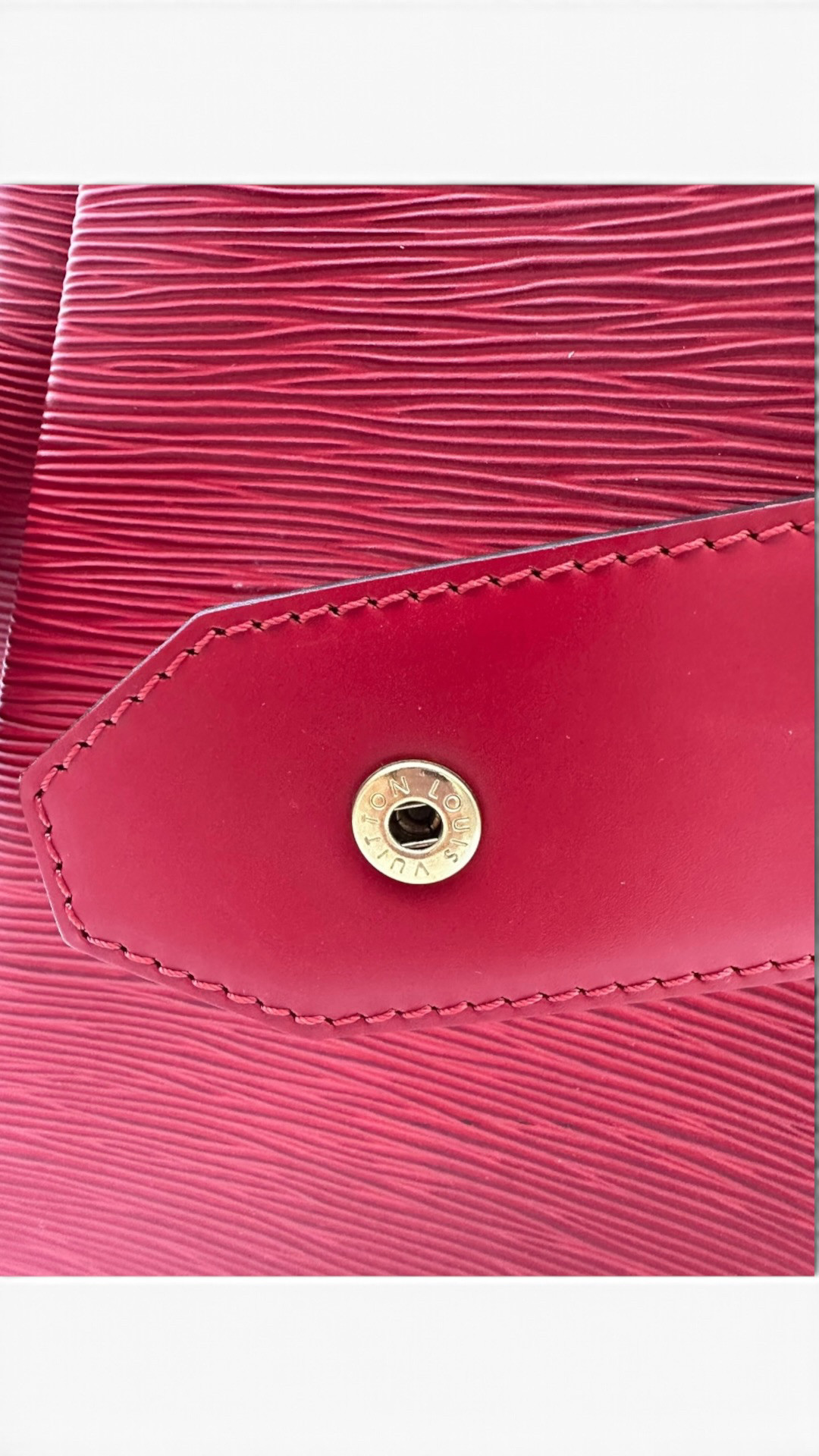 Louis Vuitton Petit Noe Epi Leather Bag in Red image 3