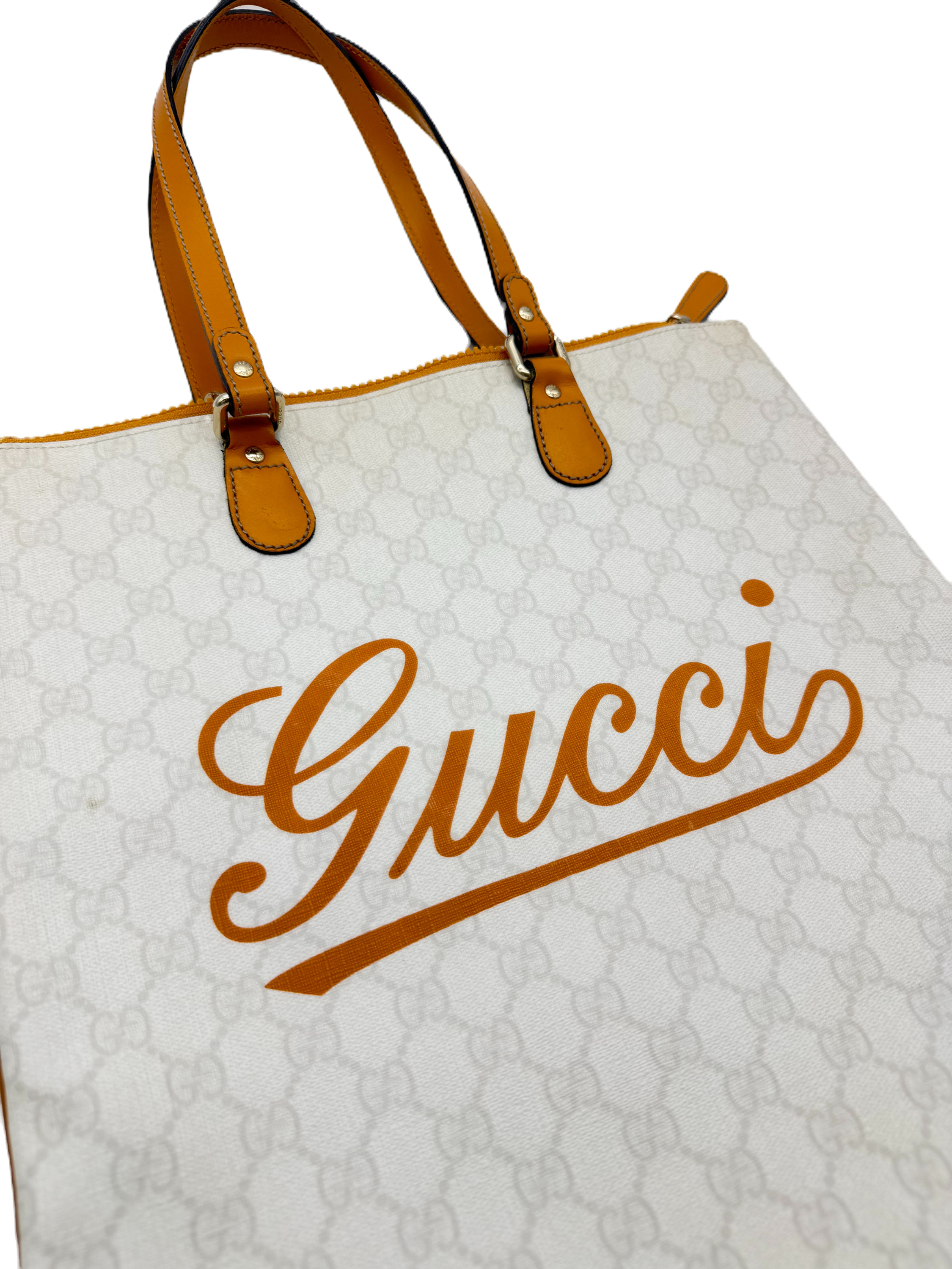 Gucci GG Supreme Tote image 2