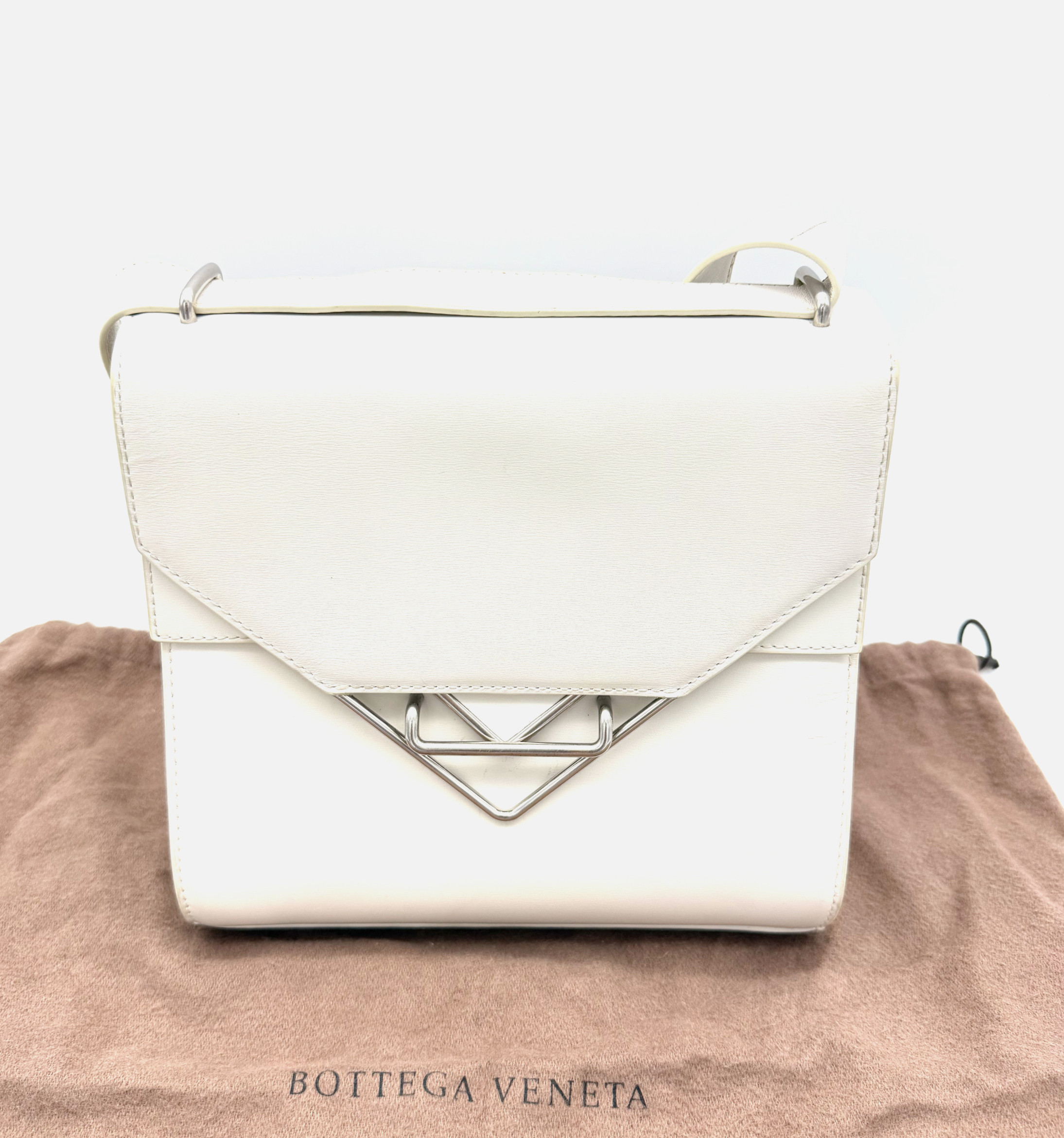 Bottega Veneta Box Calfsakin Nappa Clip Chalk Bag image 5