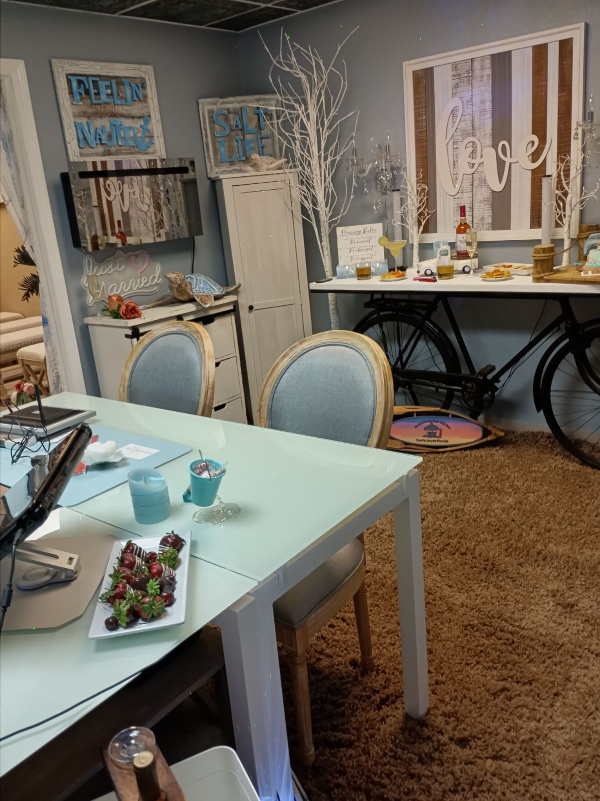 Quickie Sign And Go Wedding Short, Sweet And Hitched