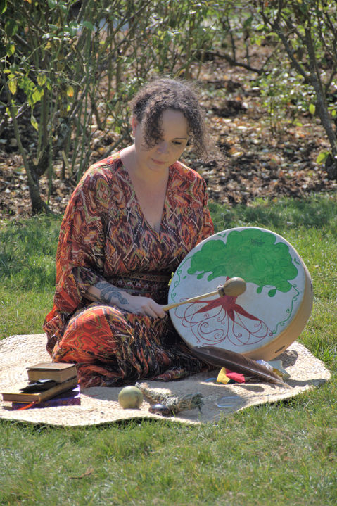 Tambour chamanique Sandrine Filippini chamane