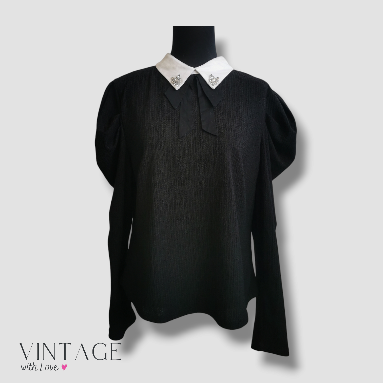 Truworths Black & White Round Collar Blouse - Size XL