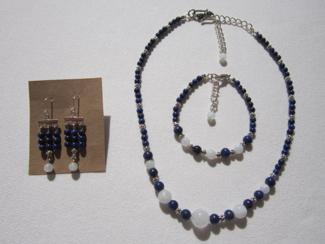 Lapis lazuli and moonstone necklace