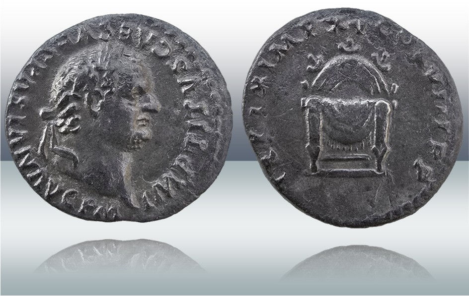 Denario de Tito. RIC II Part 1 (second edition) Titus 122. TR P IX IMP XV COS VIII P P. Asiento cuadrado cubierto.