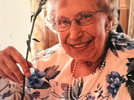 JULIAN- Janice Delight (nee Jaquith)