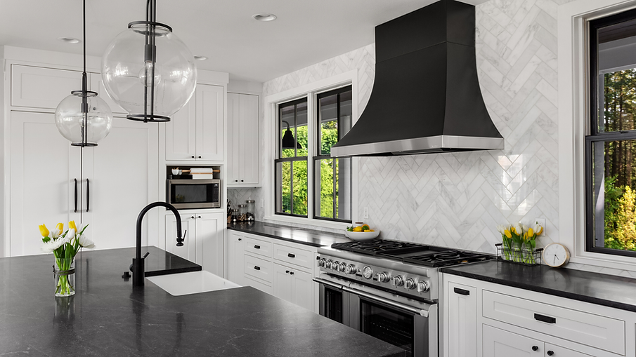 KITCHEN STAGED