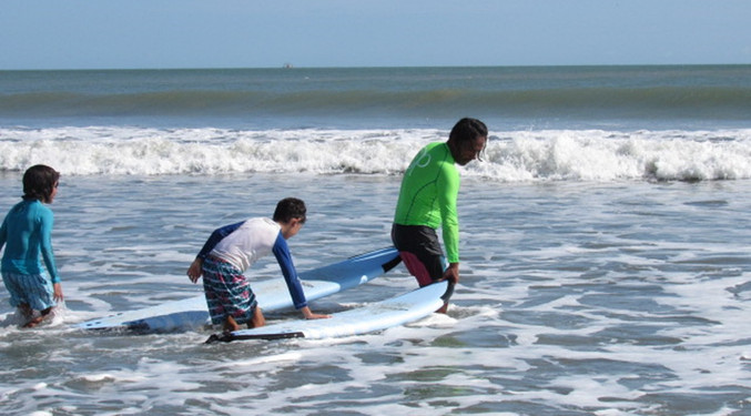 Surf lesson_Caracol Beach_Panama